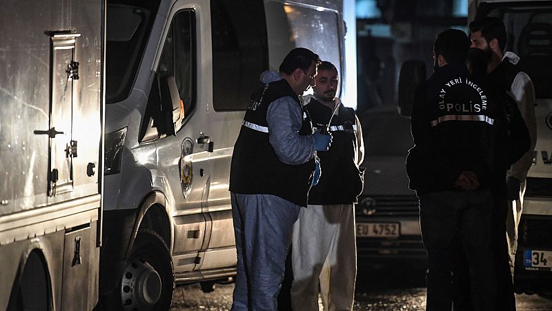 Los forenses turcos buscan restos de Khashoggi en una furgoneta