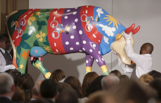  - Subasta de las vacas del CowParade