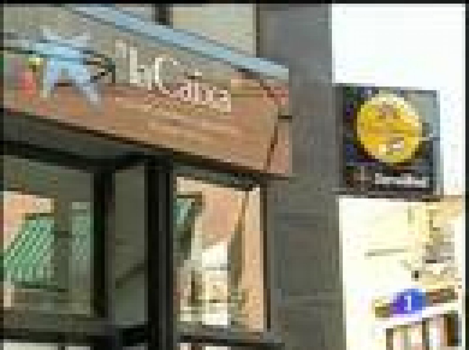 En Alicante la Policía ha detenido a un joven de 17 años por golpear e intentar quemar a un mendigo | Ver