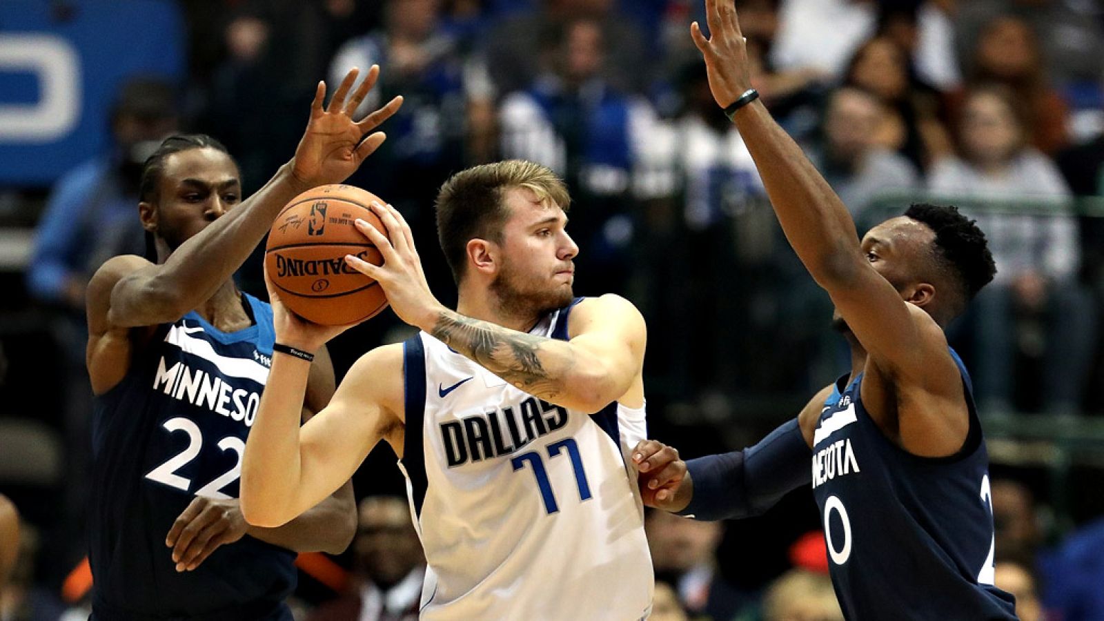 Telediario 1: Doncic se luce en su segundo partido en la NBA | RTVE Play