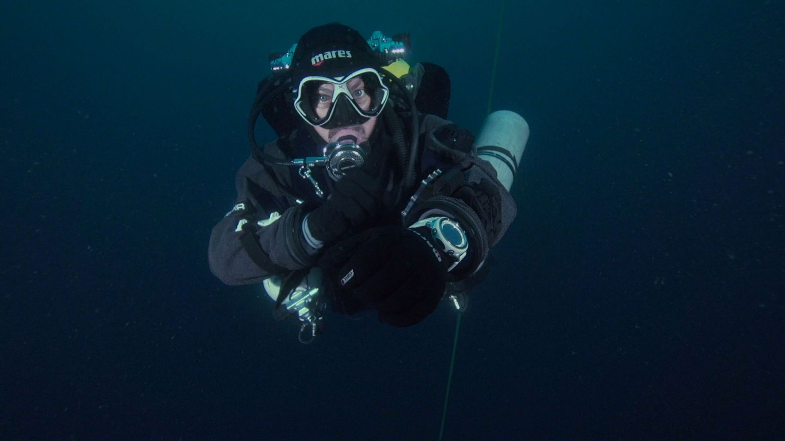 Hundidos - Cisneros - ver ahora