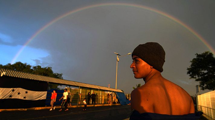 Telediario 1 - Caravana de migrantes hondureños hacia EE.UU.