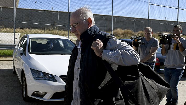 Rato pide perdón al entrar en la cárcel