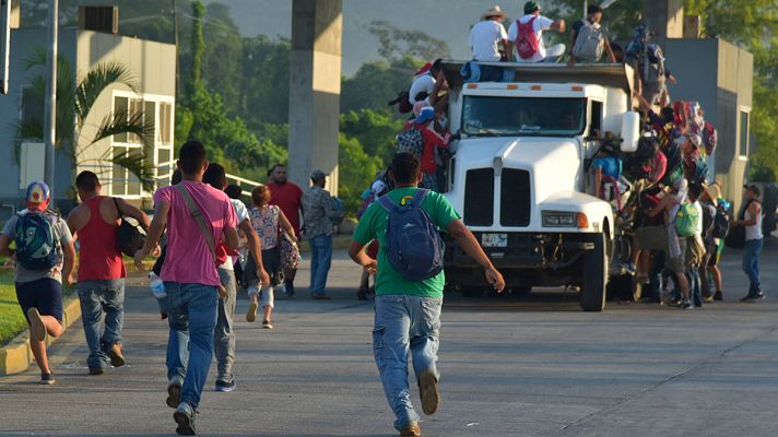 Telediario 1 - Chiapas se vuelca con la caravana migrante
