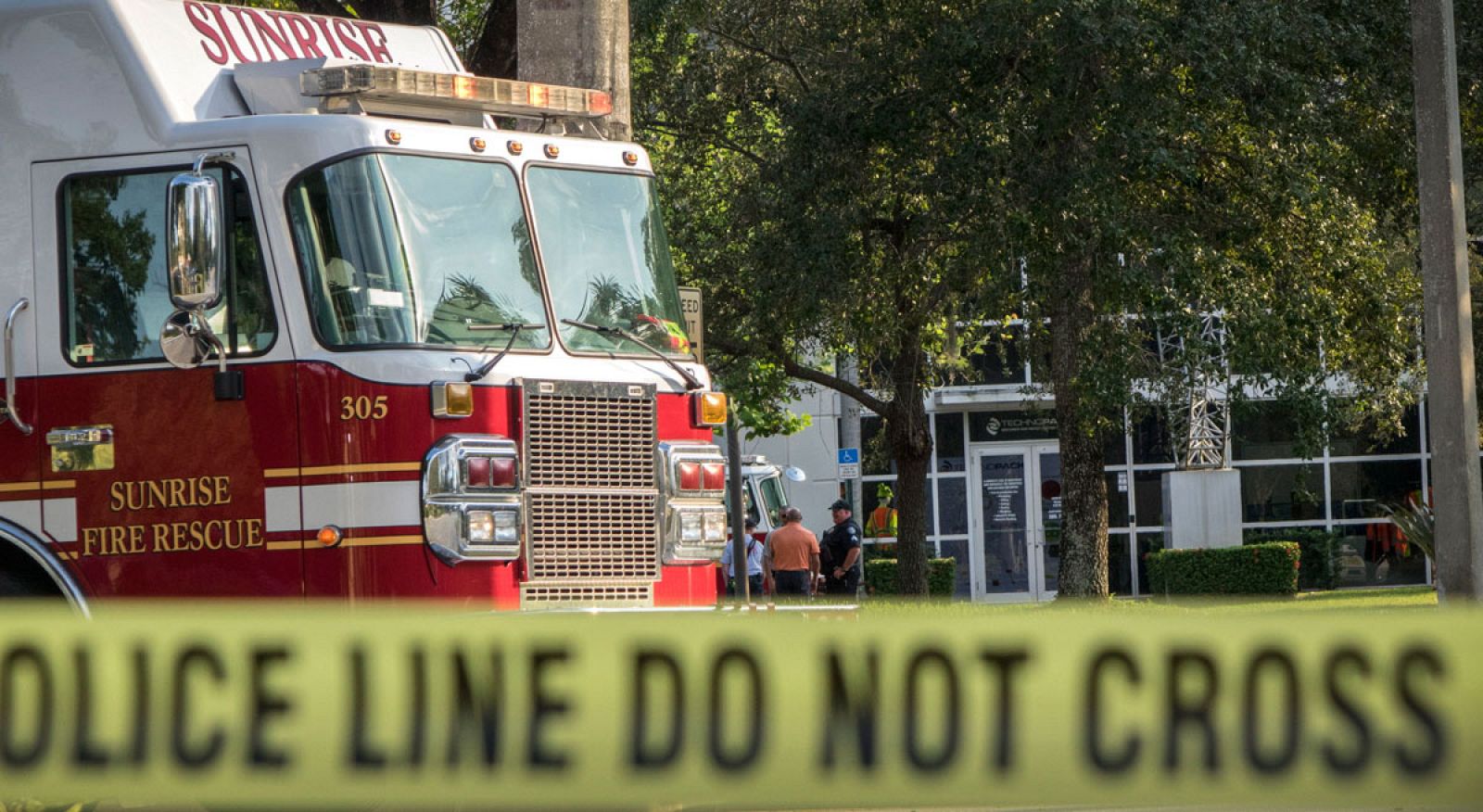 El FBI investiga el envío de paquetes bomba a personalidades críticas con Trump como los Obama o los Clinton 