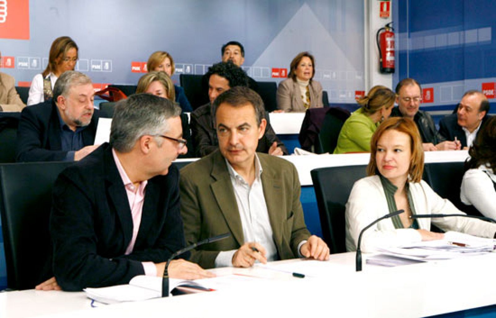 Zapatero acusa al PP de falta de 'visión patriótica'