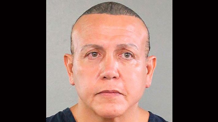 Telediario 1 - Detienen a un republicano con antecedentes por el envío de paquetes sospechosos a políticos en EE.UU.