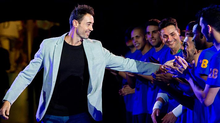  - El Barça retira la camiseta de Paco Sedano en un emotivo homenaje