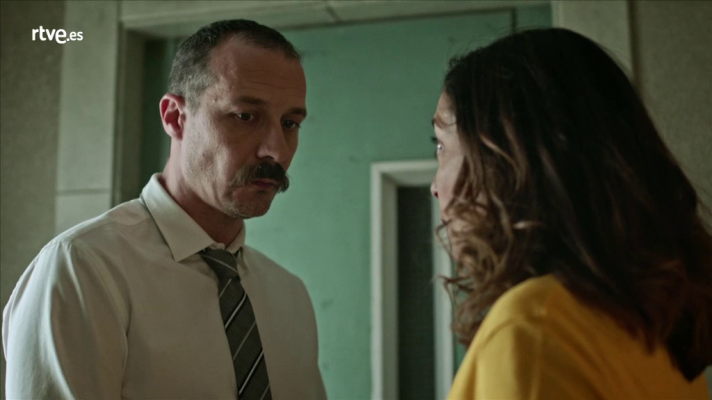 Estoy vivo - Laura confunde a Santos con Márquez