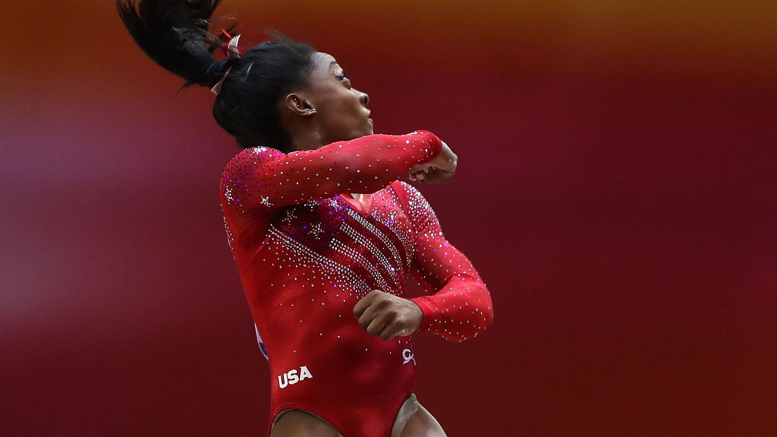 La estadounidense Simone Biles consiguió una nota de 15.500 en la prueba de salto dentro del concurso por equipos femenino del Mundial de Doha 2018.