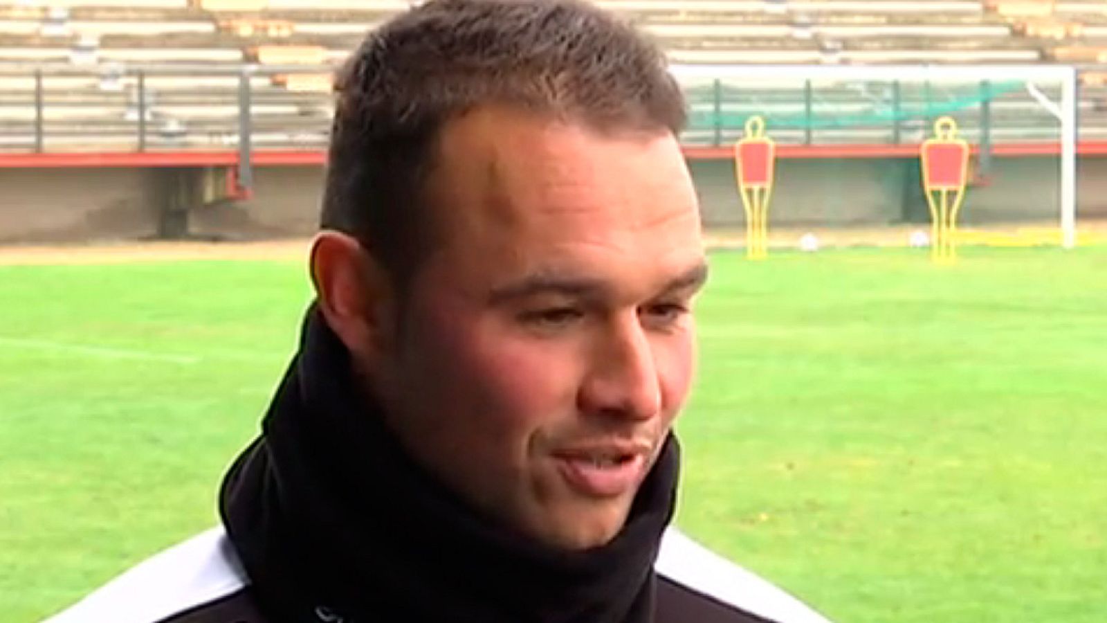 El actual entrenador de porteros de la Cultural Leonesa fue el portero que se enfrentó al Barça de Guardiola, ya con Messi en el campo. Ahora, recuerda aquel choque entre ambos clubes.