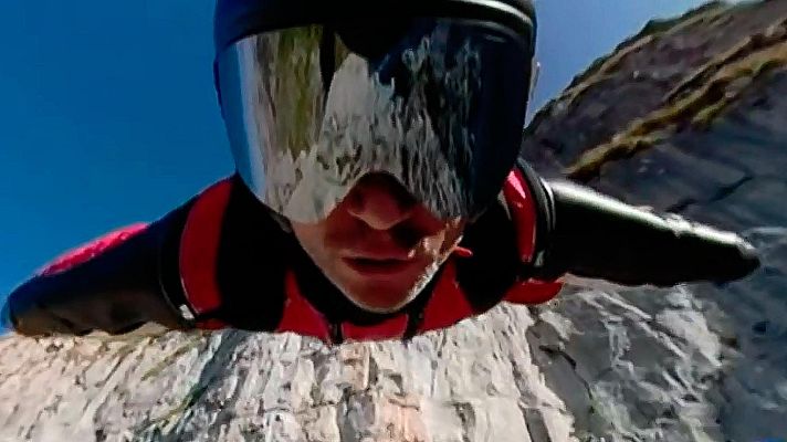 Telediario 1 - El 'hombre pájaro' español supera su reto musical