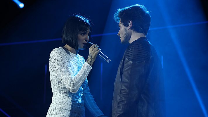 Miki y Natalia cantan "Shallow"