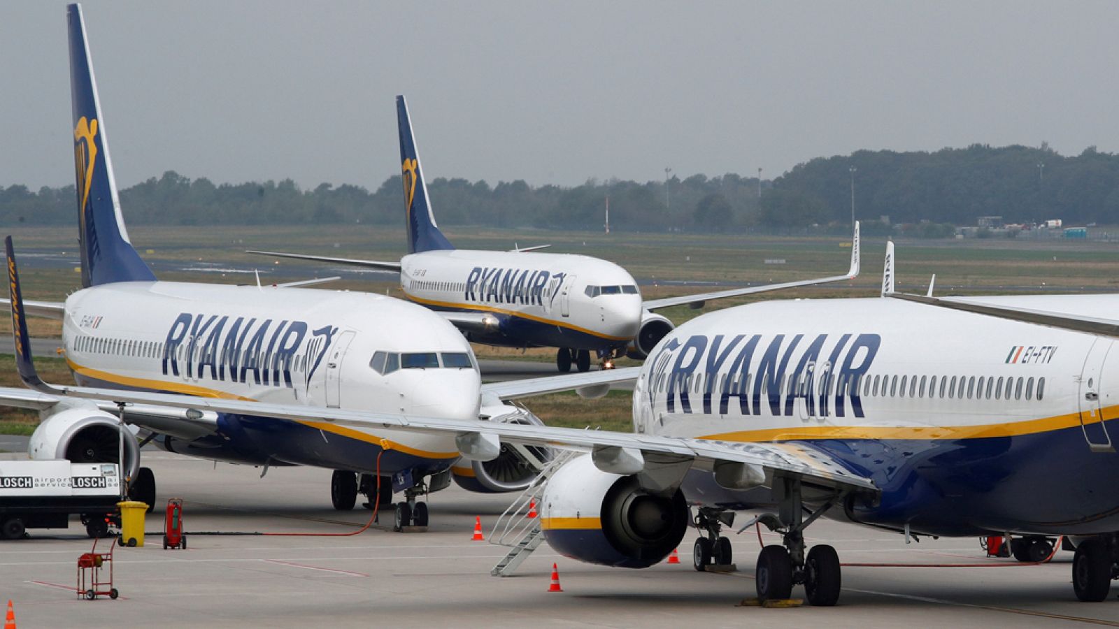 La Mañana - Ryanair cobra por el equipaje de mano