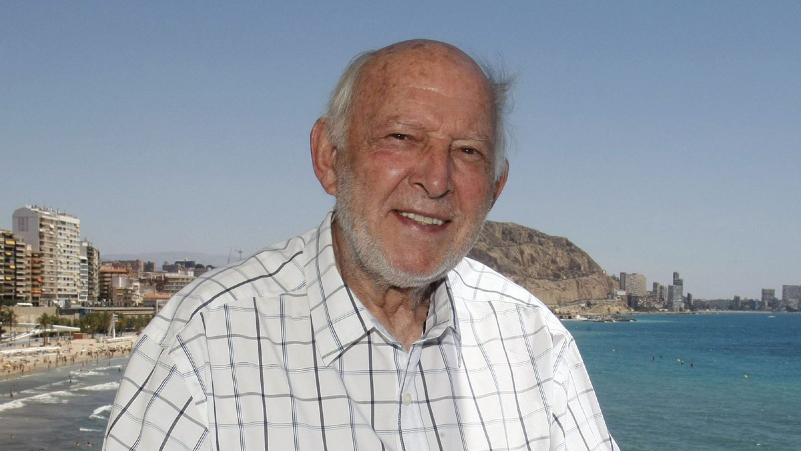 Muere el actor Álvaro de Luna, el inolvidable Algarrobo de la serie 'Curro Jiménez' - Informativo 24h | Ver