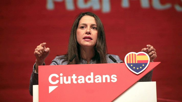 Telediario 1 - PP y Ciudadanos acusan al Gobierno de instar a la Abogacía del Estado a retirar la rebelión en los acusados del 'proces'