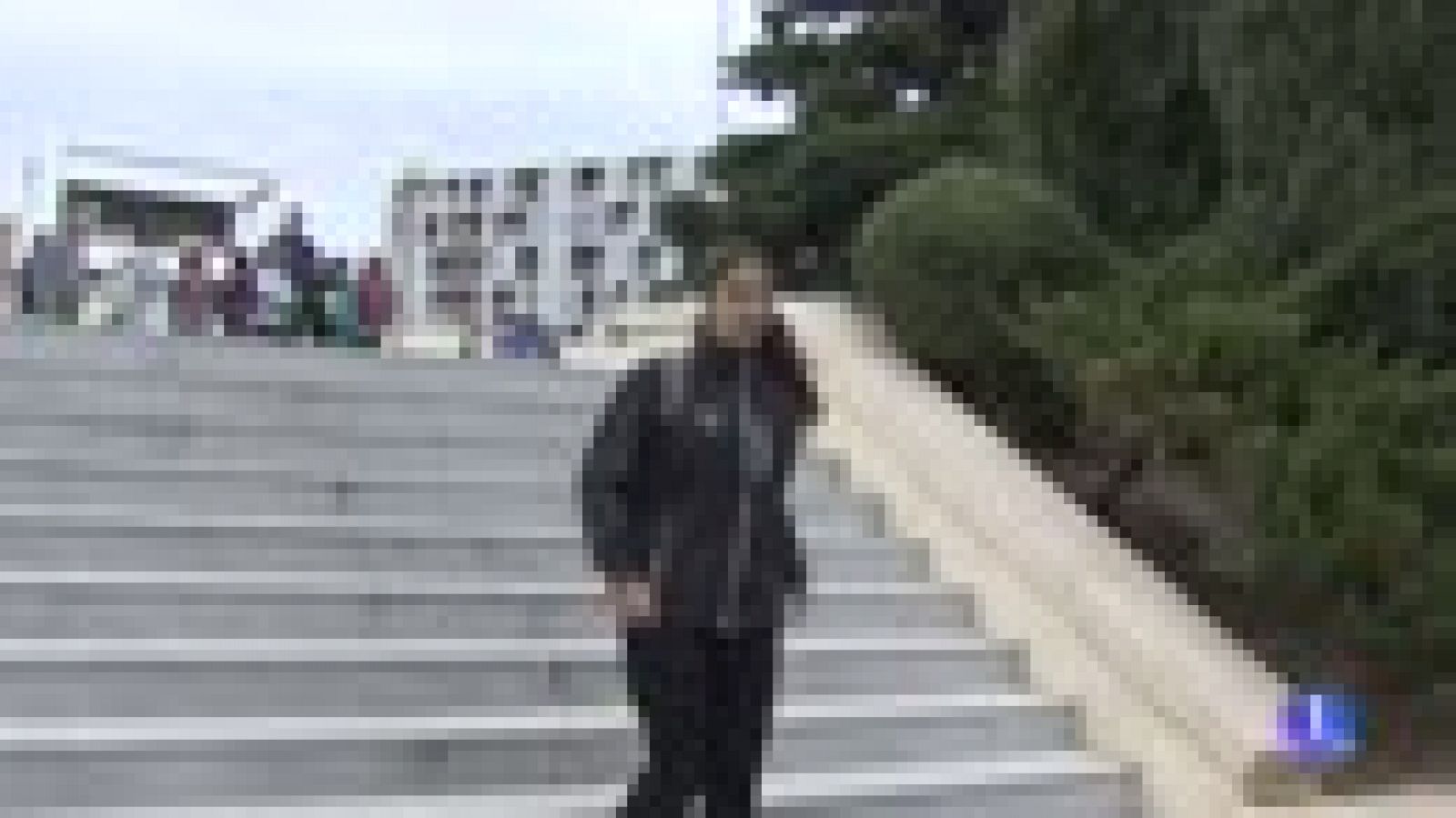 Esta zaragozana de 18 años no entiende de barreras ni de prejuicios: Es árbitra de baloncesto, la única en Aragón.