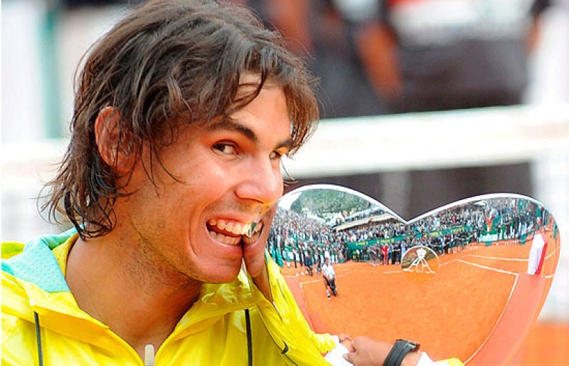Rafa Nadal, el número uno del mundo, ha conquistado su quinto título consecutivo del Masters 1000 de Montecarlo.