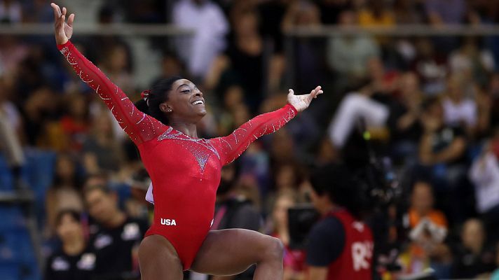  - Biles logra el oro en suelo y consigue su sexta medalla en los Mundiales de Doha