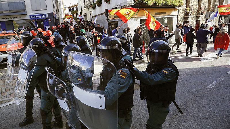 Tensión en Alsasua durante el acto convocado por la plataforma España Ciudadana