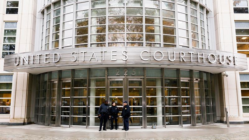 Seleccionados 28 potenciales jurados tras el primer día del juicio contra 'El Chapo' Guzmán