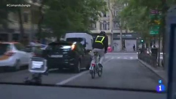Jungla de asfalto: Fernando es taxista, ciclista y motero