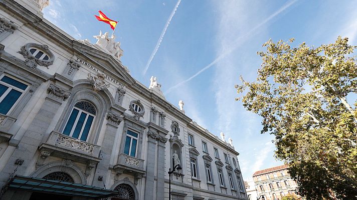 Telediario 1 - El Supremo falla a favor de que sean los clientes quienes paguen el impuesto de las hipotecas