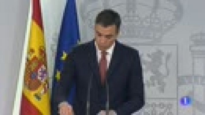 Sánchez anuncia que el Gobierno modificará la ley para que la banca pague el impuesto de las hipotecas