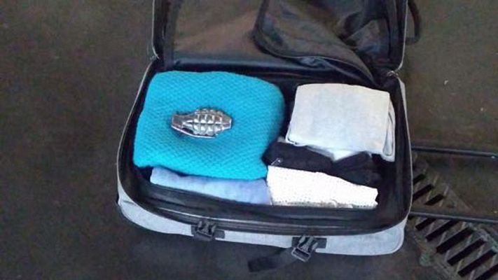 Telediario 1 - Llevaba una hebilla con forma de granada