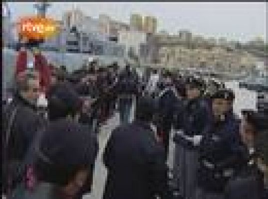  - Llegan a Italia 140 clandestinos