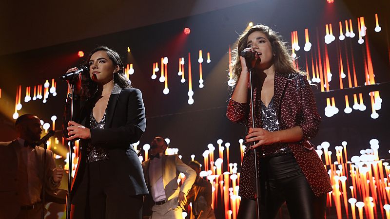 OT 2018 - Marta y Julia cantan "Love on top" en la gala 7