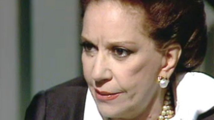 Autorretrato - Conchita Montes