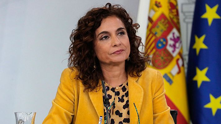 Telediario 1 - El Gobierno aprueba que la banca asuma el impuesto de las hipotecas que no podrá deducir