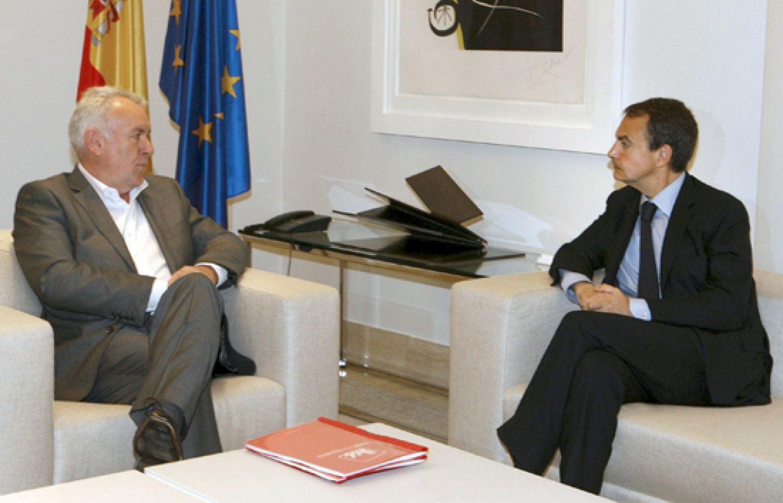 IU descarta un acuerdo global con el PSOE en el Parlamento para dar estabilidad al Gobierno | Ver