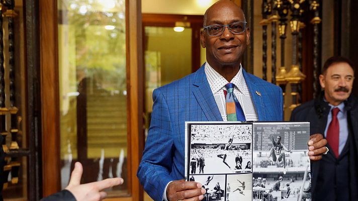 Telediario 1 - Bob Beamon, homenajeado 50 años después de su histórico salto