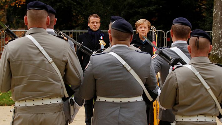 Histórico encuentro de Macron con Merkel en el lugar de la firma del armisticio que puso fin a la I Guerra Mundial
