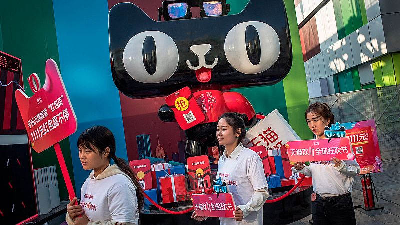 China celebra el 'Día del Soltero', la gran fiesta del consumo