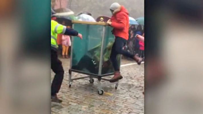 Telediario 1 - Un truco de magia, muy cerca de acabar de forma trágica en Navacerrada (Madrid)