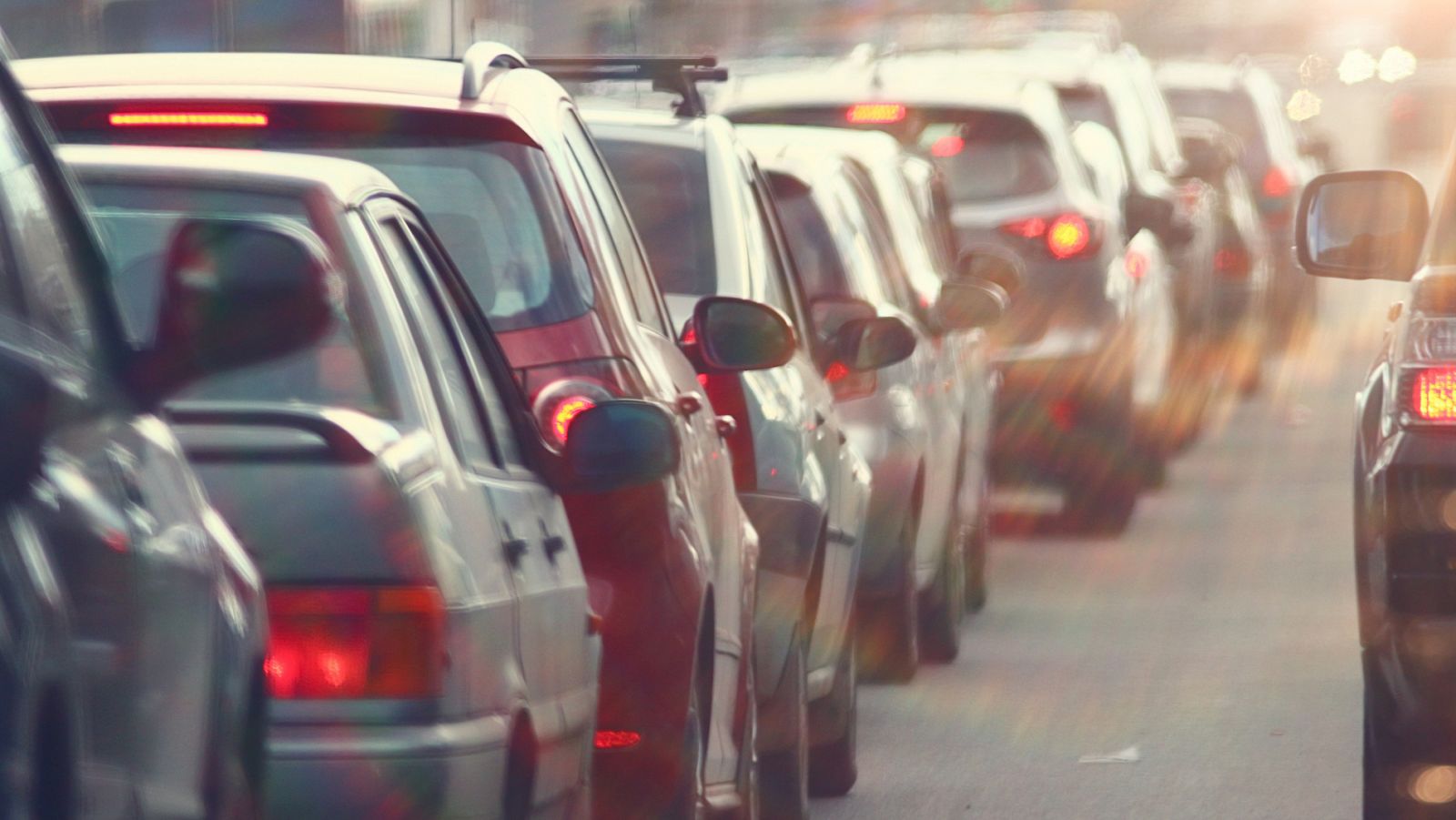La venta de vehículos que emitan dióxido de carbono estará prohibida en 2040