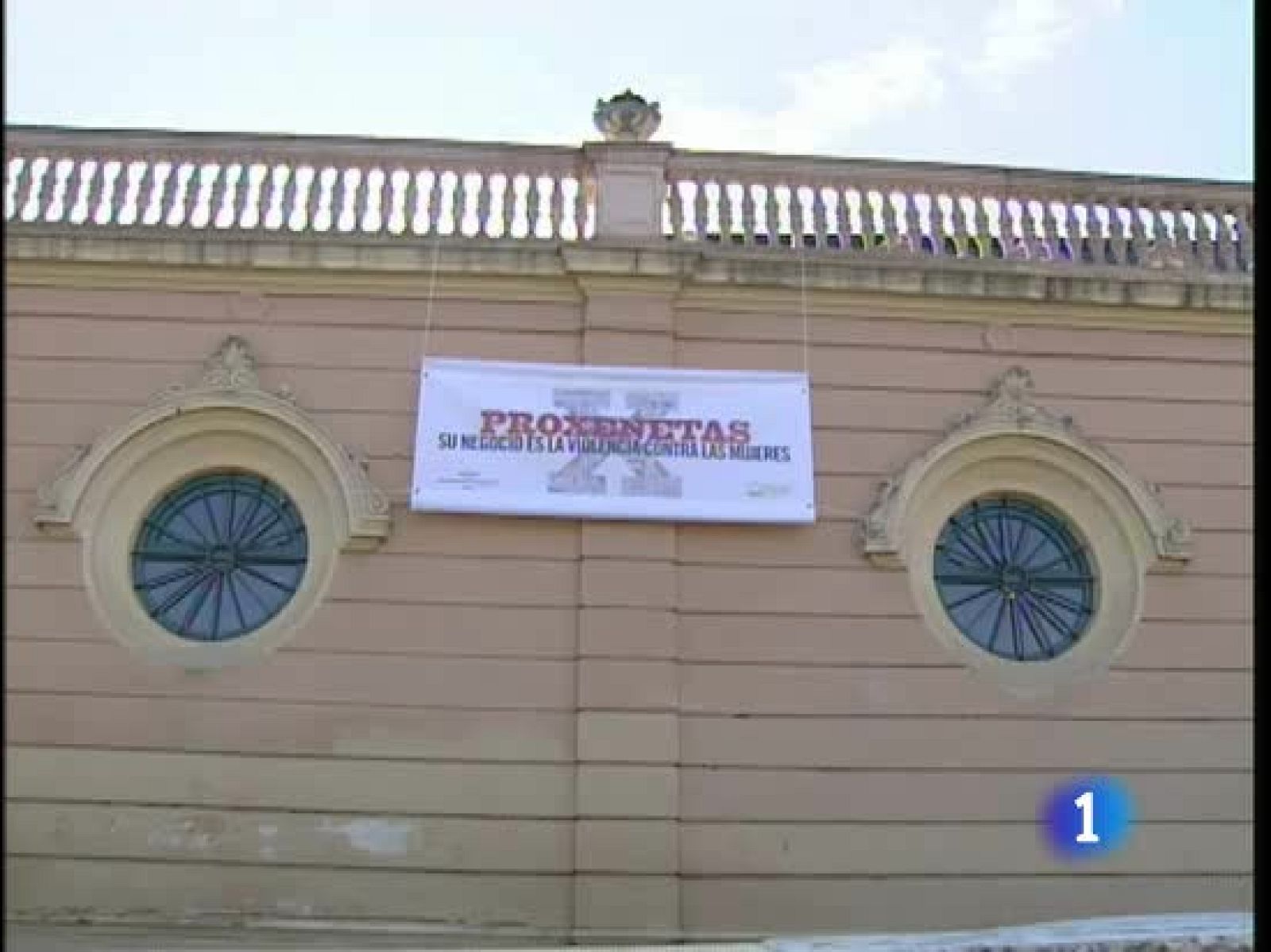 El Ayuntamiento de Sevilla intensifica su campaña para erradicar la prostitución | Ver