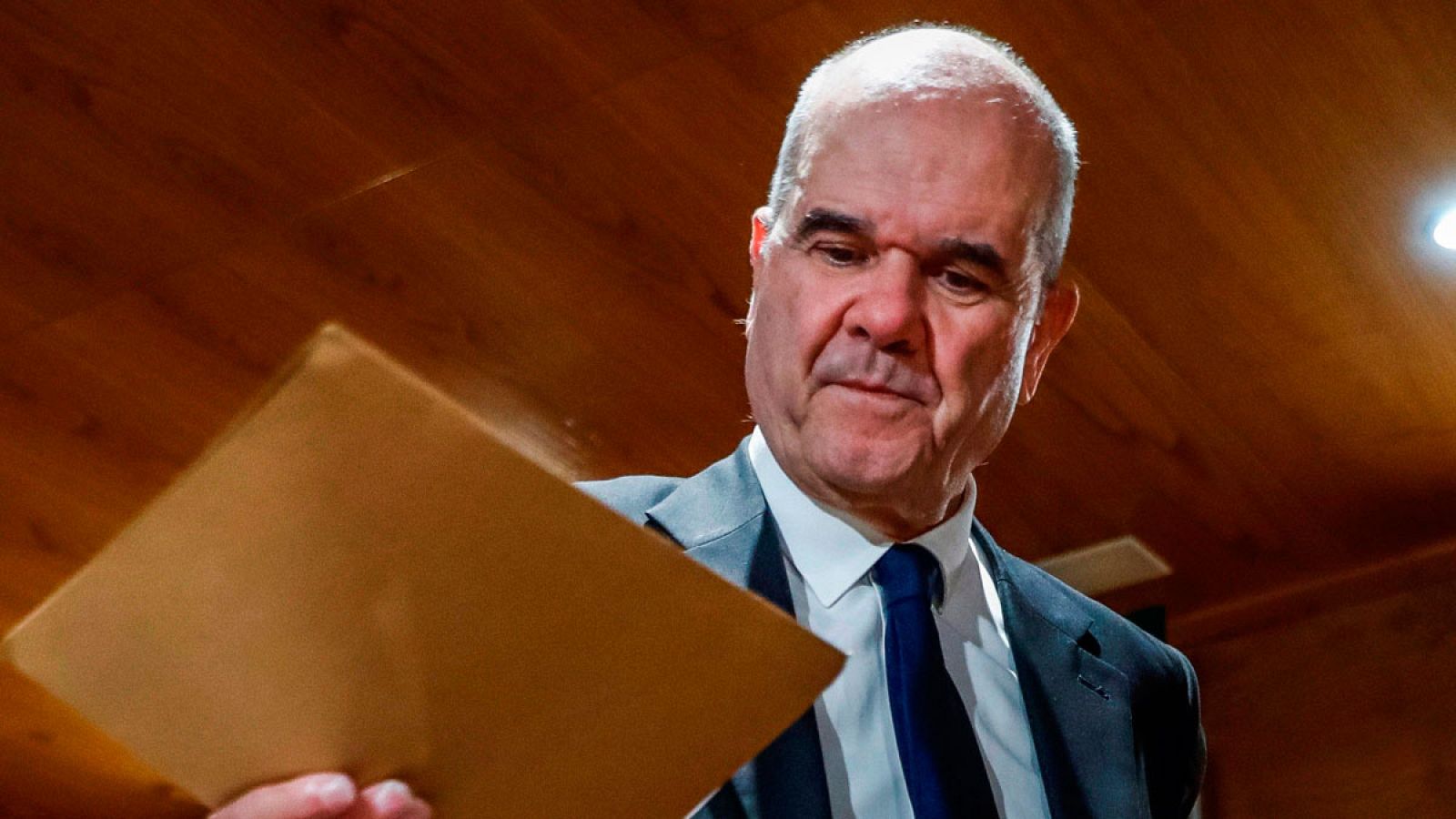 Manuel Chaves niega financición ilegal del PSOE en el Senado