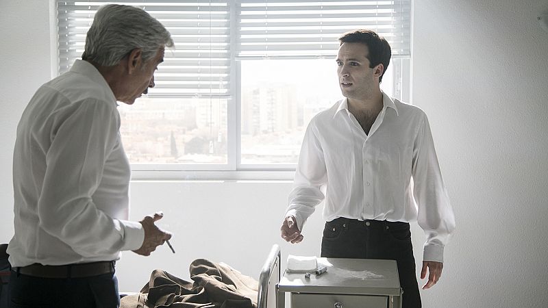 Cu�ntame c�mo pas� - T19 - Episodio 17: N�ufragos en una piscina - Ver ahora 