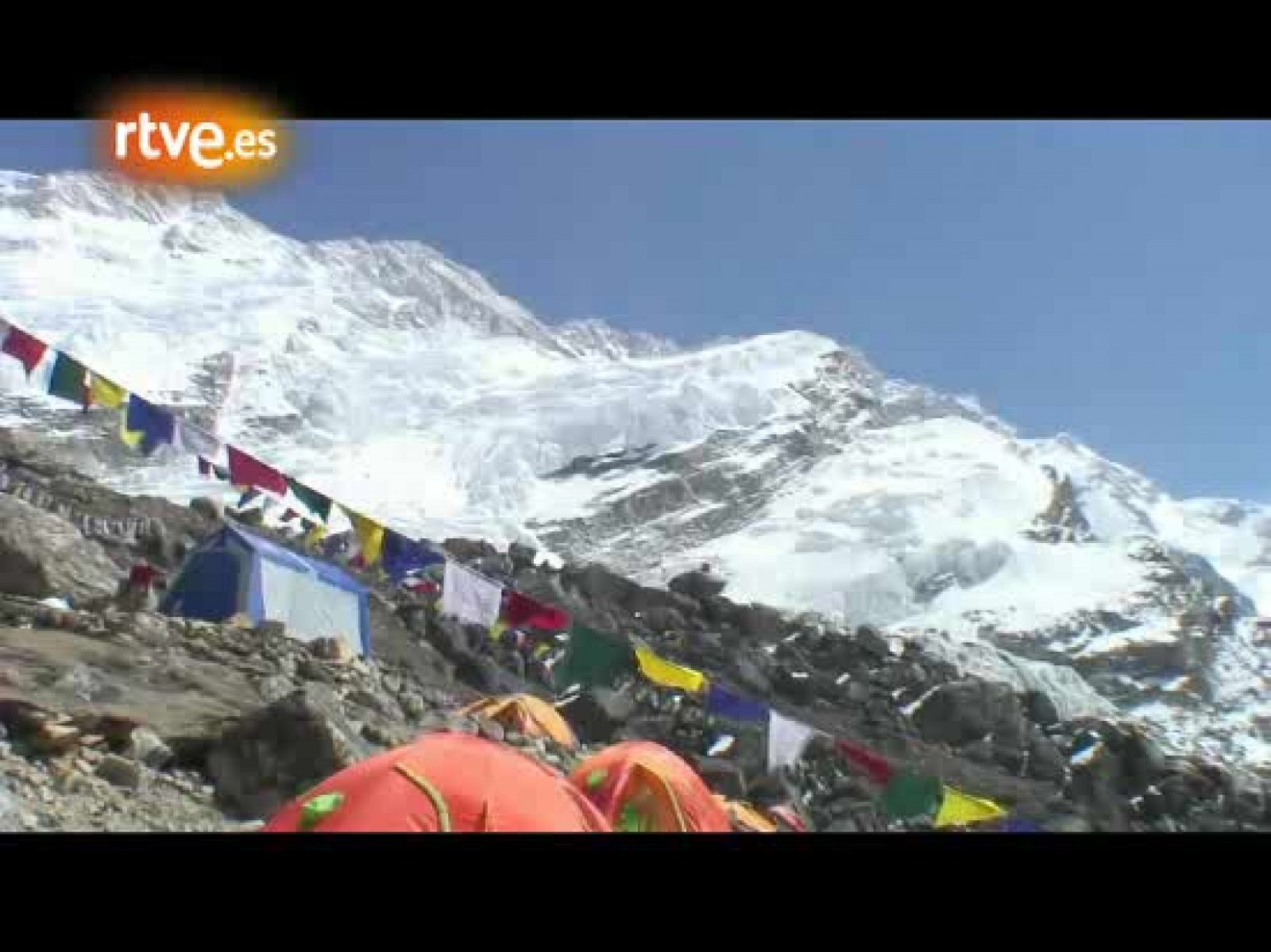 Al filo - Así es la ceremonia de La Puya en el campo base del Kangchenjunga - Al filo de lo imposible | Ver