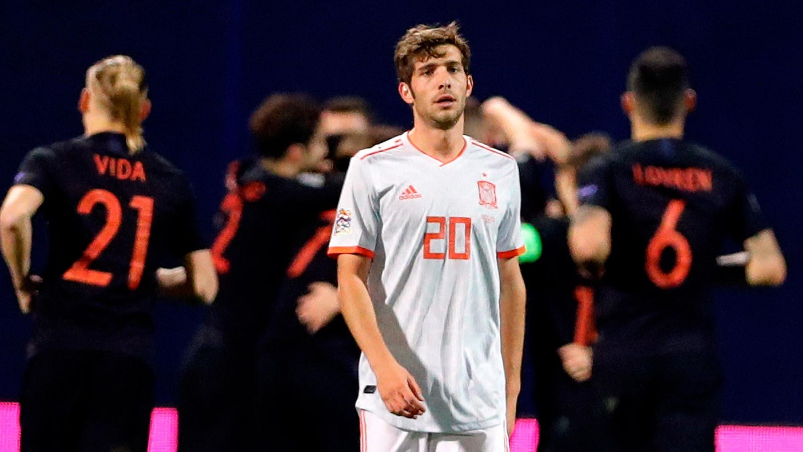 Croacia pone contra las cuerdas a España (3-2) | Ver