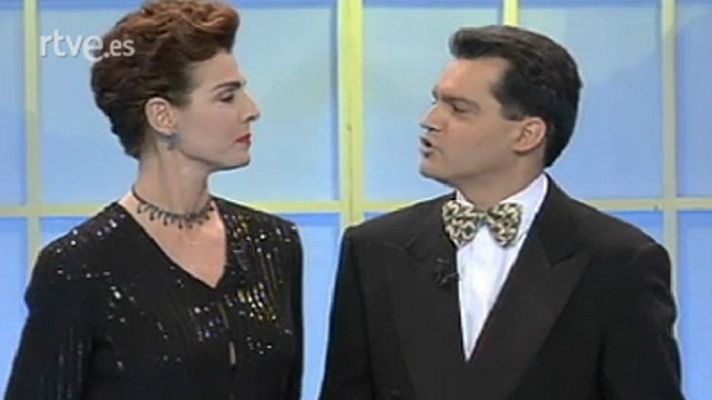 ¿Qué apostamos? - Manolo Escobar, Elisa Matilla, Cristina Sánchez, Moncho Borrajo, Concha Galán, Patxi Alonso, Elsa Anka y Juan Carlos Cerezo