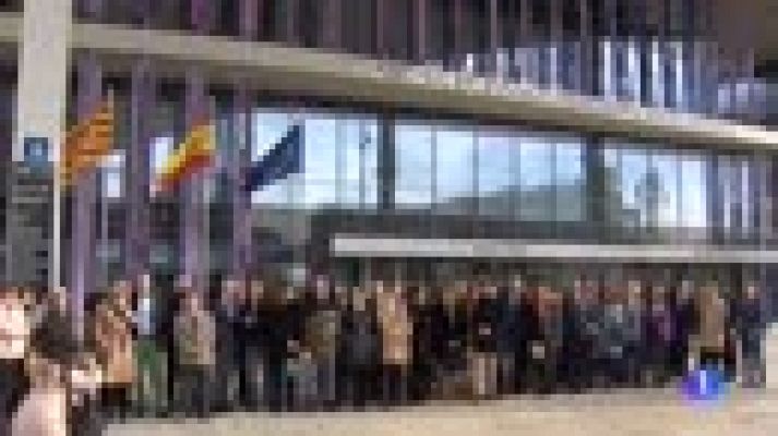 Telediario 1 - Huelga de jueces y fiscales para pedir más medios