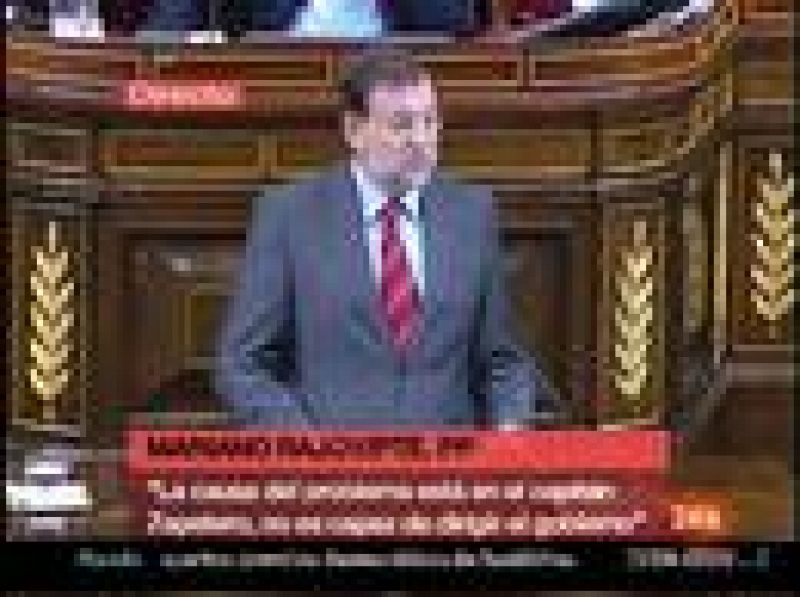 El líder de la oposición, Mariano Rajoy, ha ironizado sobre el cambio de ritmo propuesto por Zapatero para justificar la remodelación de su Gobierno y ha dicho que "ahora iremos más ágilmente hacia el abismo". 