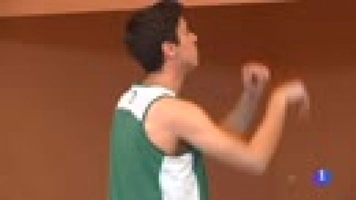 Pablo Sánchez entra en la historia del Unicaja al debutar con 16 años