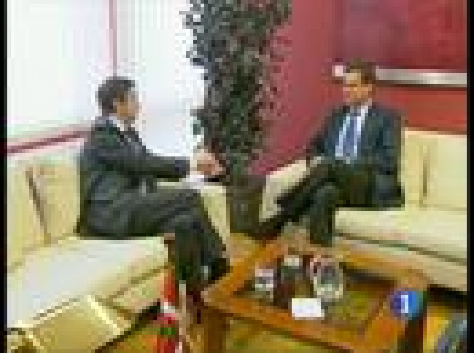 Patxi López y Antonio Basagoiti formalizan el acuerdo para el futuro Gobierno de Euskadi | Ver