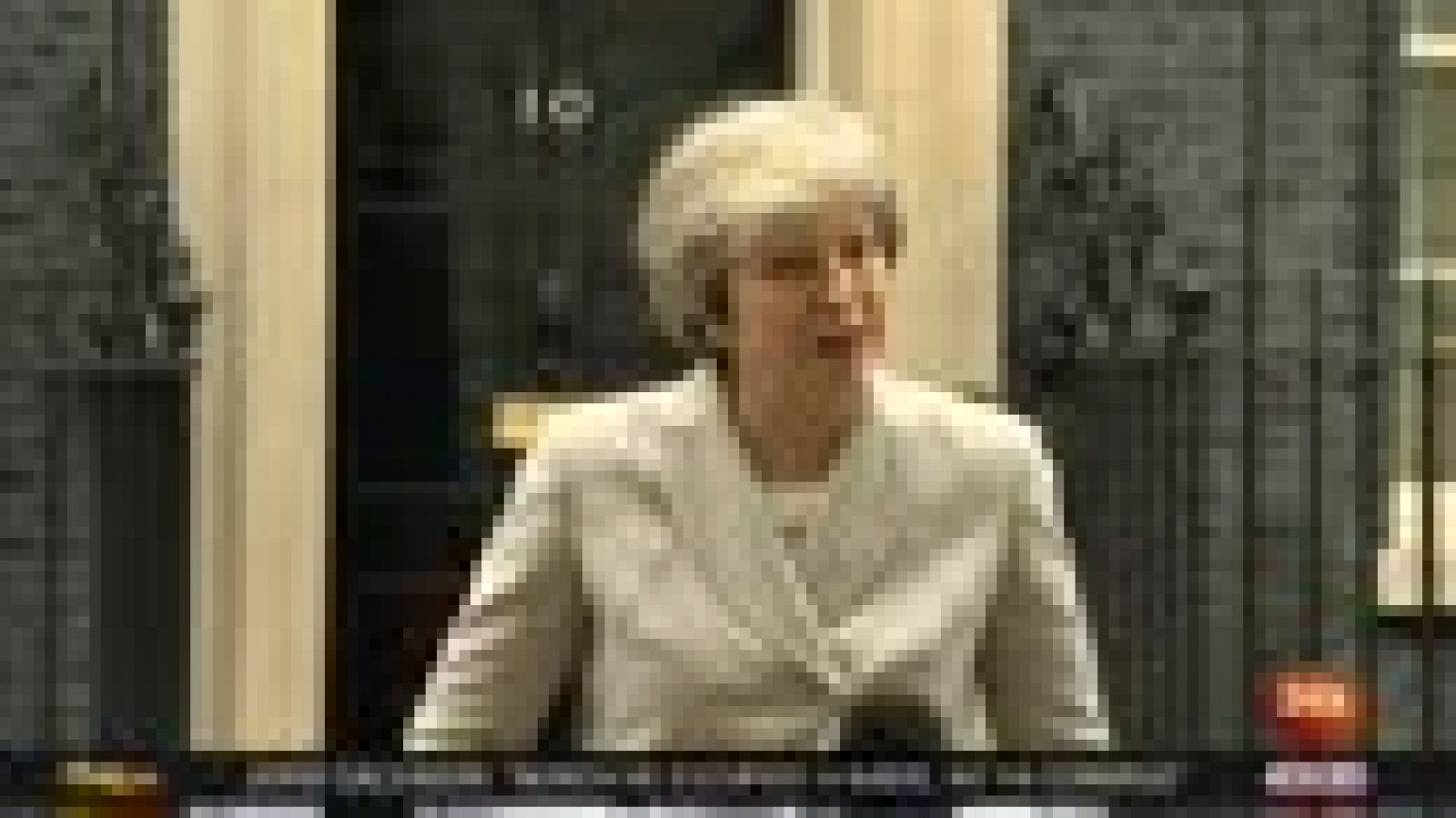 Theresa May insiste en que tiene un buen acuerdo y espera que el domingo lo ratifiquen los socios de la UE